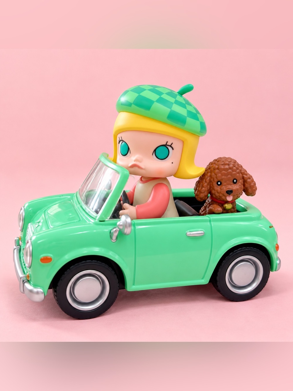 POP MART • MOLLY • Car Car Series •”Baby”Discontinued (2021).